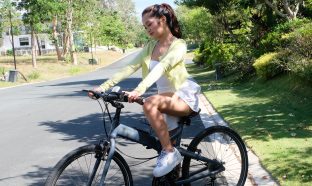 Ditch the Drama Down There: Sensitive Fem Wash for Dryness &#038; Irritation